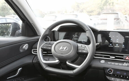 Hyundai Elantra, 2023 год, 1 995 111 рублей, 9 фотография