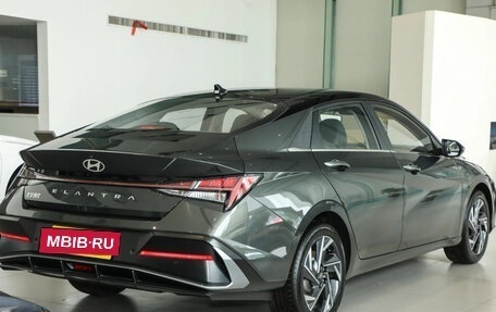 Hyundai Elantra, 2023 год, 1 995 111 рублей, 6 фотография