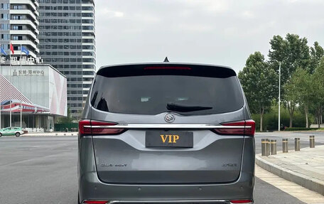 Buick GL8 III, 2022 год, 2 200 000 рублей, 9 фотография