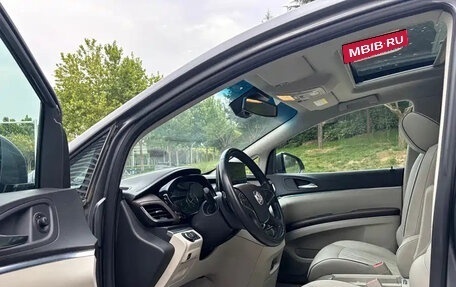 Buick GL8 III, 2022 год, 2 200 000 рублей, 5 фотография