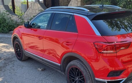 Volkswagen T-Roc I, 2021 год, 1 850 000 рублей, 4 фотография