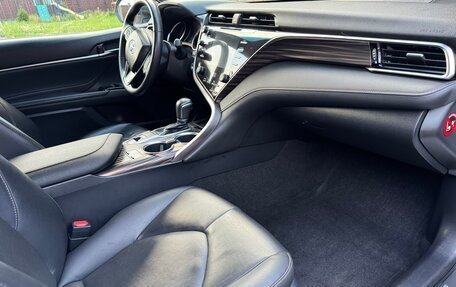 Toyota Camry, 2018 год, 3 500 000 рублей, 9 фотография