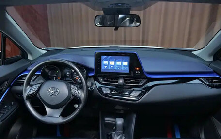 Toyota C-HR I рестайлинг, 2021 год, 1 150 896 рублей, 7 фотография