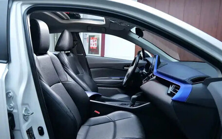 Toyota C-HR I рестайлинг, 2021 год, 1 150 896 рублей, 9 фотография