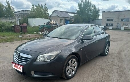 Opel Insignia II рестайлинг, 2010 год, 680 000 рублей, 1 фотография