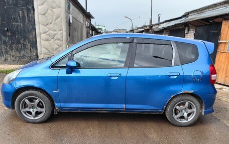 Honda Fit III, 2002 год, 400 000 рублей, 1 фотография