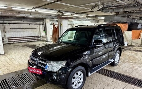 Mitsubishi Pajero IV, 2014 год, 2 300 000 рублей, 2 фотография