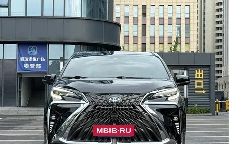 Toyota Sienna, 2022 год, 3 300 000 рублей, 2 фотография