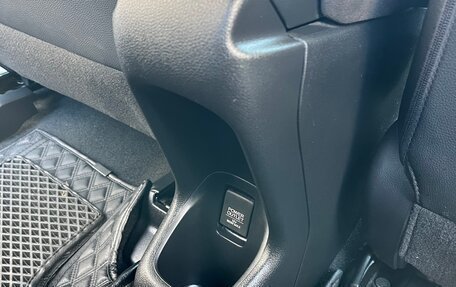 Honda Vezel, 2018 год, 1 999 999 рублей, 15 фотография