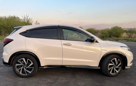 Honda Vezel, 2018 год, 1 999 999 рублей, 34 фотография