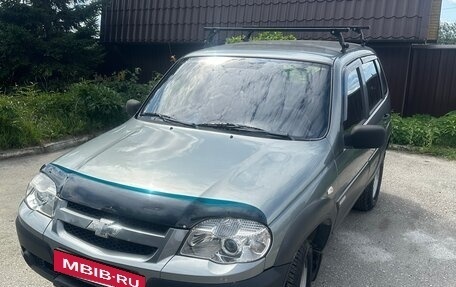 Chevrolet Niva I рестайлинг, 2011 год, 650 000 рублей, 2 фотография