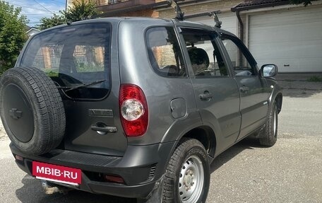 Chevrolet Niva I рестайлинг, 2011 год, 650 000 рублей, 6 фотография
