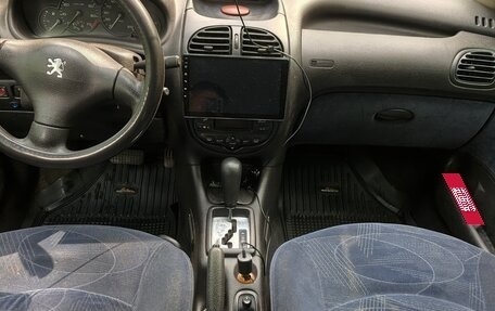 Peugeot 206, 2001 год, 300 000 рублей, 13 фотография
