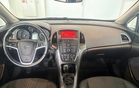 Opel Astra J, 2013 год, 890 000 рублей, 8 фотография