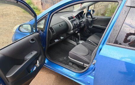 Honda Fit III, 2002 год, 400 000 рублей, 3 фотография