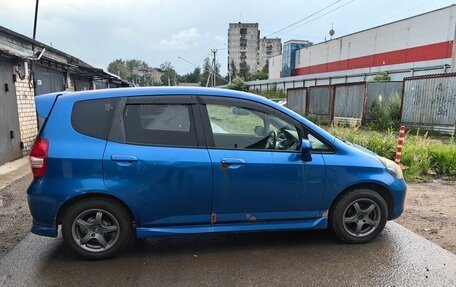 Honda Fit III, 2002 год, 400 000 рублей, 6 фотография