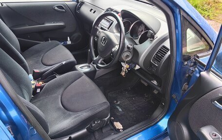 Honda Fit III, 2002 год, 400 000 рублей, 15 фотография