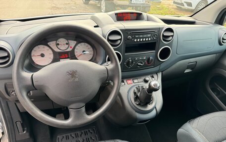 Peugeot Partner II рестайлинг 2, 2011 год, 1 200 000 рублей, 18 фотография