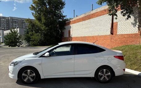 Hyundai Solaris II рестайлинг, 2014 год, 1 050 000 рублей, 4 фотография
