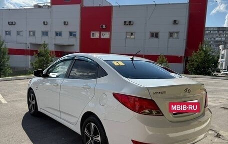 Hyundai Solaris II рестайлинг, 2014 год, 1 050 000 рублей, 3 фотография