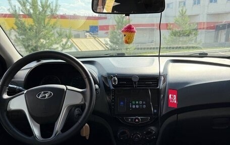 Hyundai Solaris II рестайлинг, 2014 год, 1 050 000 рублей, 9 фотография