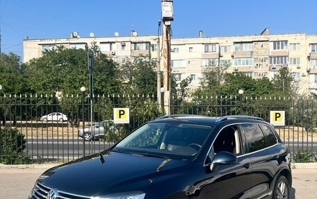 Volkswagen Touareg III, 2016 год, 3 750 000 рублей, 2 фотография