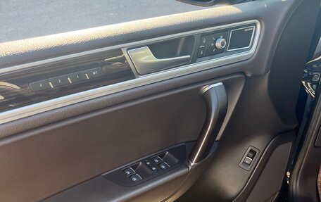 Volkswagen Touareg III, 2016 год, 3 750 000 рублей, 15 фотография