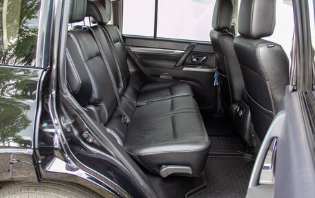 Mitsubishi Pajero IV, 2013 год, 1 590 000 рублей, 10 фотография