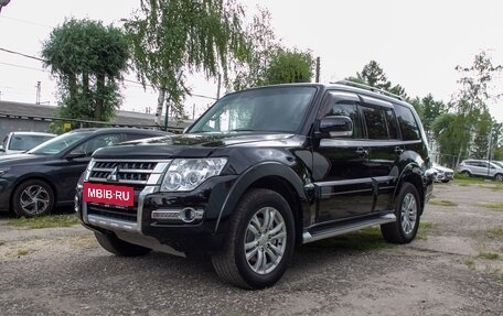 Mitsubishi Pajero IV, 2013 год, 1 590 000 рублей, 3 фотография