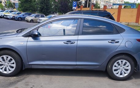 Hyundai Solaris II рестайлинг, 2018 год, 780 000 рублей, 3 фотография
