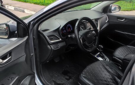Hyundai Solaris II рестайлинг, 2018 год, 780 000 рублей, 10 фотография