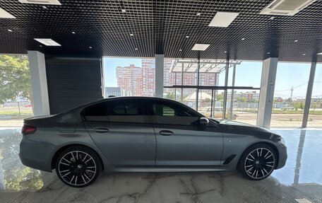 BMW 5 серия, 2019 год, 4 000 000 рублей, 3 фотография