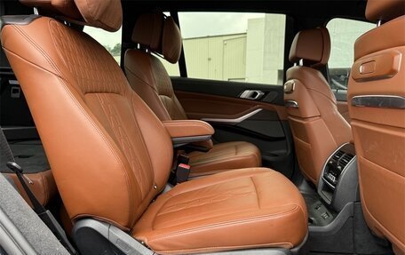 BMW X7, 2023 год, 115 000 рублей, 15 фотография
