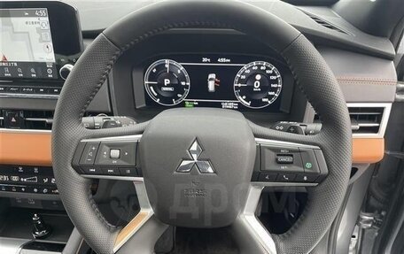 Mitsubishi Outlander, 2022 год, 2 420 000 рублей, 8 фотография