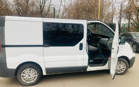 Renault Trafic, 2008 год, 1 350 000 рублей, 9 фотография