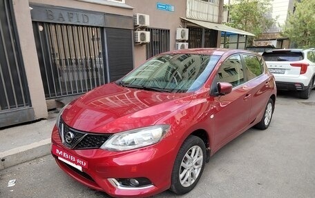 Nissan Tiida, 2015 год, 950 000 рублей, 2 фотография