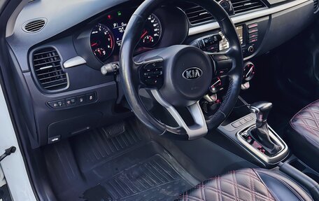 KIA Rio IV, 2018 год, 1 550 000 рублей, 10 фотография