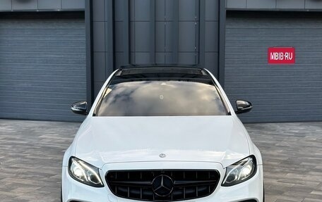 Mercedes-Benz E-Класс, 2016 год, 3 750 000 рублей, 3 фотография