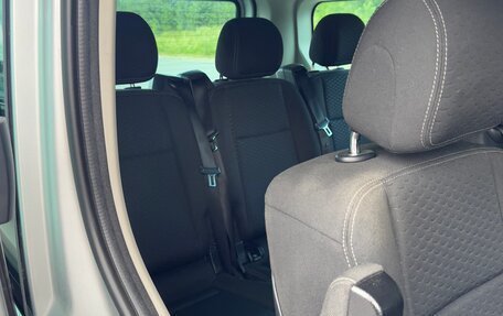 Opel Vivaro B, 2018 год, 2 420 000 рублей, 6 фотография