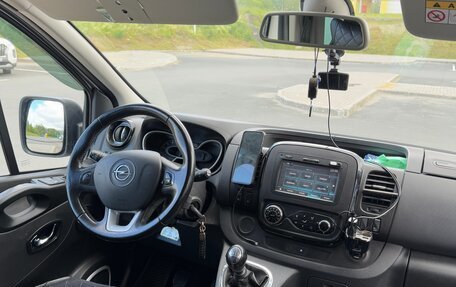 Opel Vivaro B, 2018 год, 2 420 000 рублей, 8 фотография