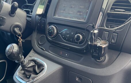 Opel Vivaro B, 2018 год, 2 420 000 рублей, 15 фотография
