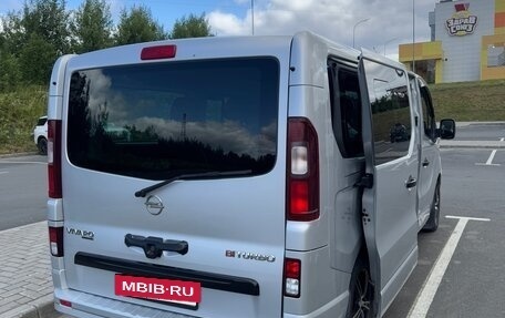 Opel Vivaro B, 2018 год, 2 420 000 рублей, 11 фотография