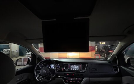 KIA Carnival III, 2019 год, 2 700 000 рублей, 5 фотография