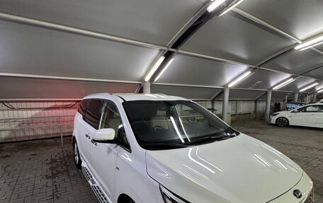 KIA Carnival III, 2019 год, 2 700 000 рублей, 9 фотография