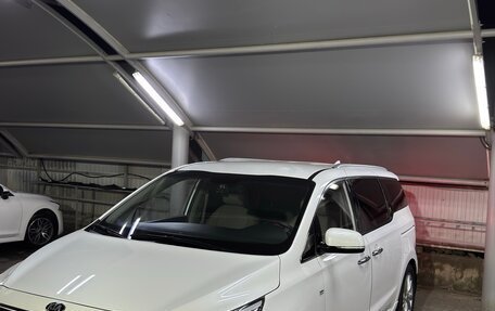 KIA Carnival III, 2019 год, 2 700 000 рублей, 16 фотография