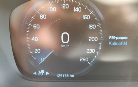 Volvo XC90 II рестайлинг, 2020 год, 4 500 000 рублей, 16 фотография