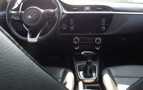 KIA Rio IV, 2021 год, 1 870 000 рублей, 10 фотография