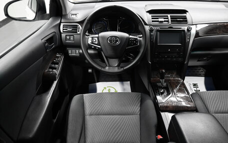 Toyota Camry, 2015 год, 1 995 000 рублей, 11 фотография