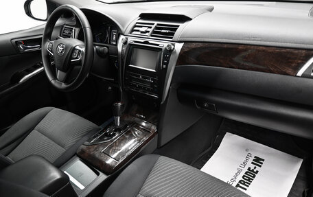 Toyota Camry, 2015 год, 1 995 000 рублей, 13 фотография