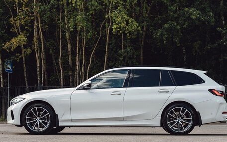 BMW 3 серия, 2022 год, 4 350 000 рублей, 4 фотография